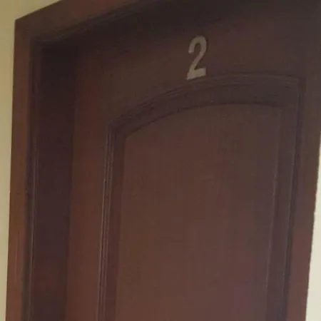 Saraiva's Pensión Lagos