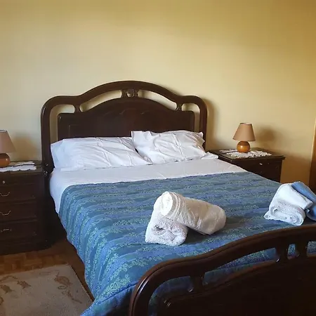 Saraiva's Pensión Lagos